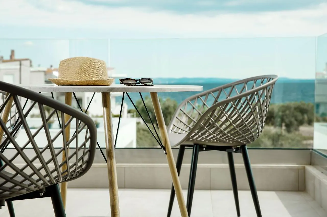 Le Grand Reve Aparthotel Gerakini 0*,