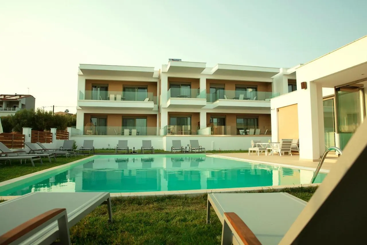Le Grand Reve Aparthotel Gerakini 0*,